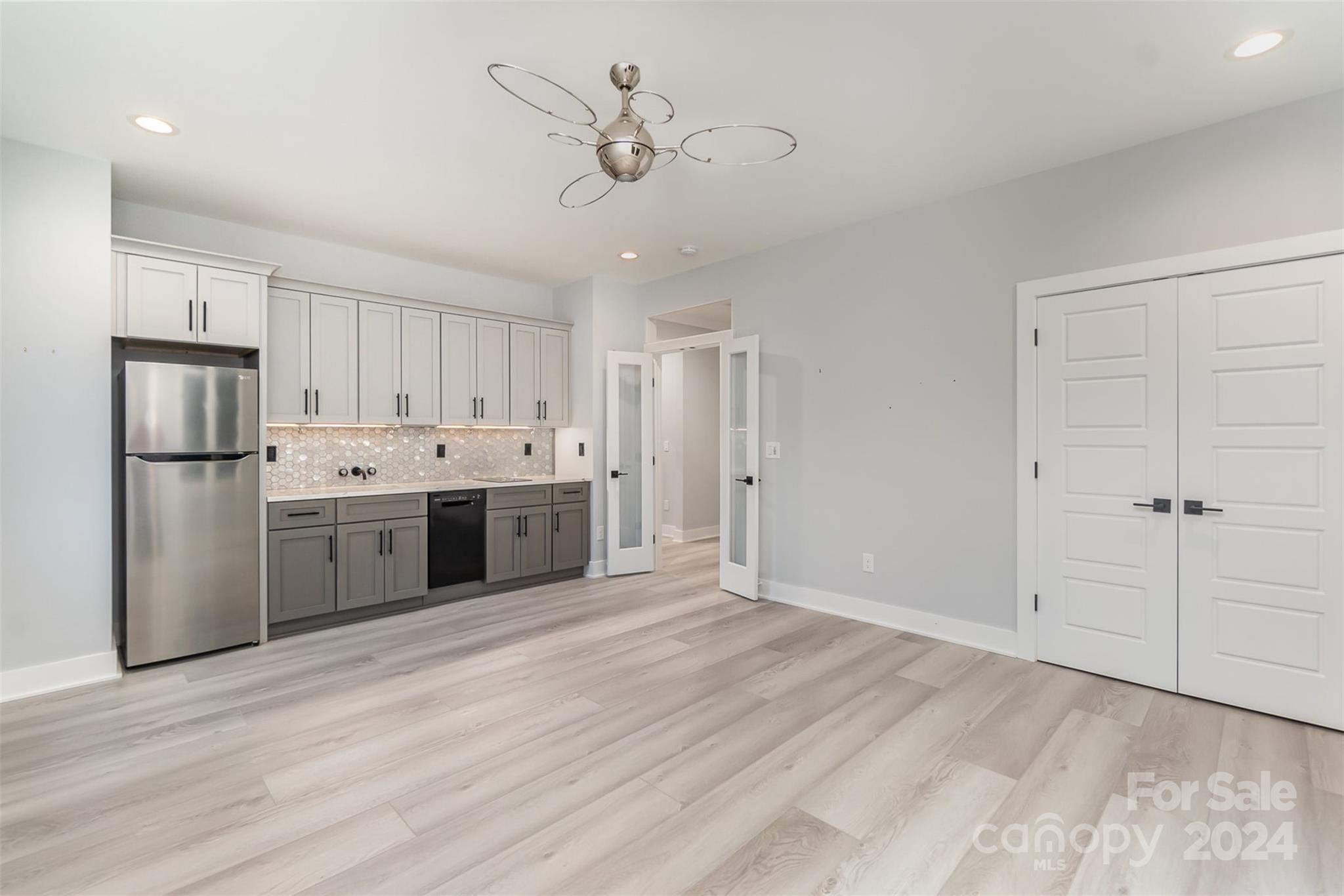 Shadowcreek - Residential