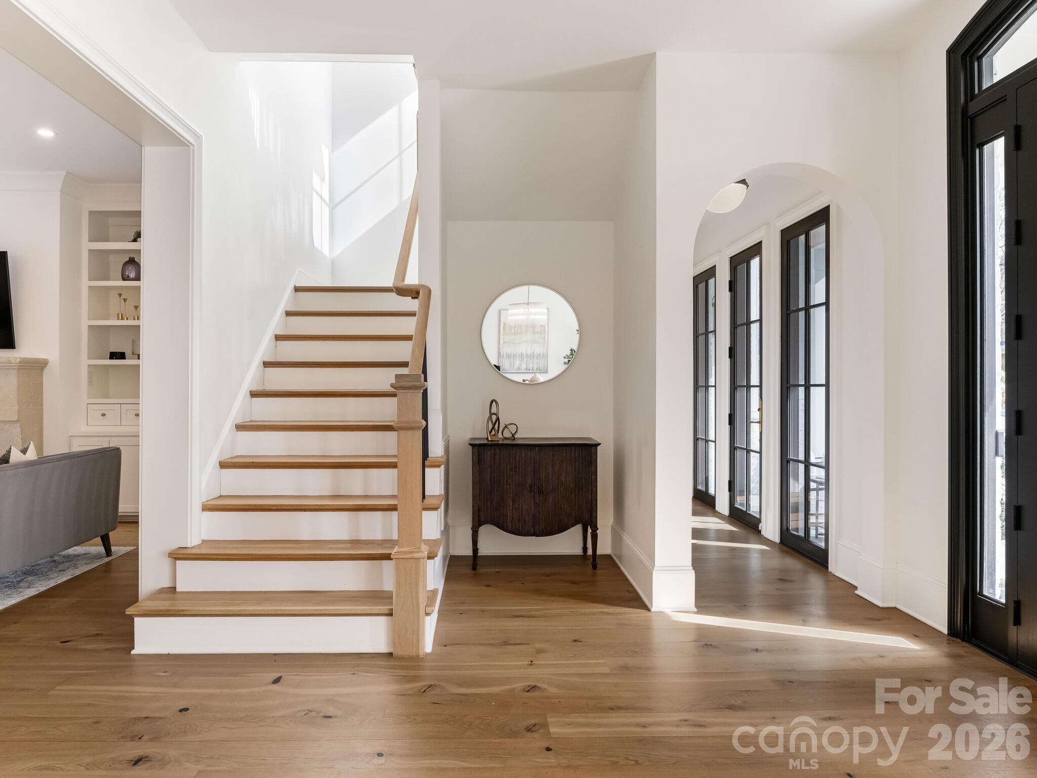 313 Wonderwood Drive