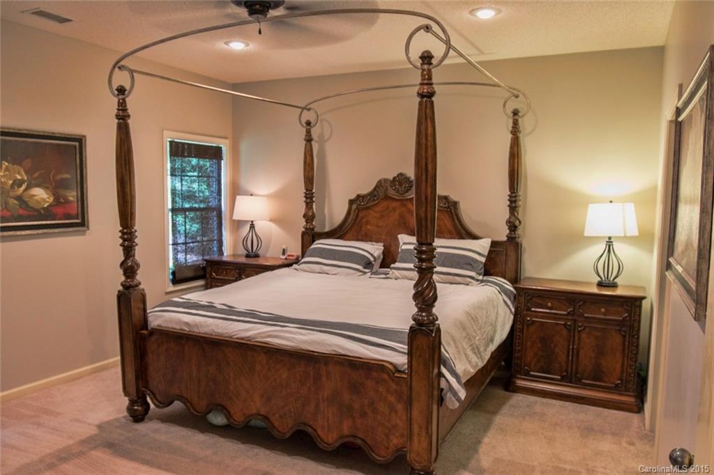 Hunters Chase - Residential