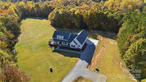 Photo of 3059 Sandy Springs Road, Harmony, NC 28634 (MLS # 4317680)