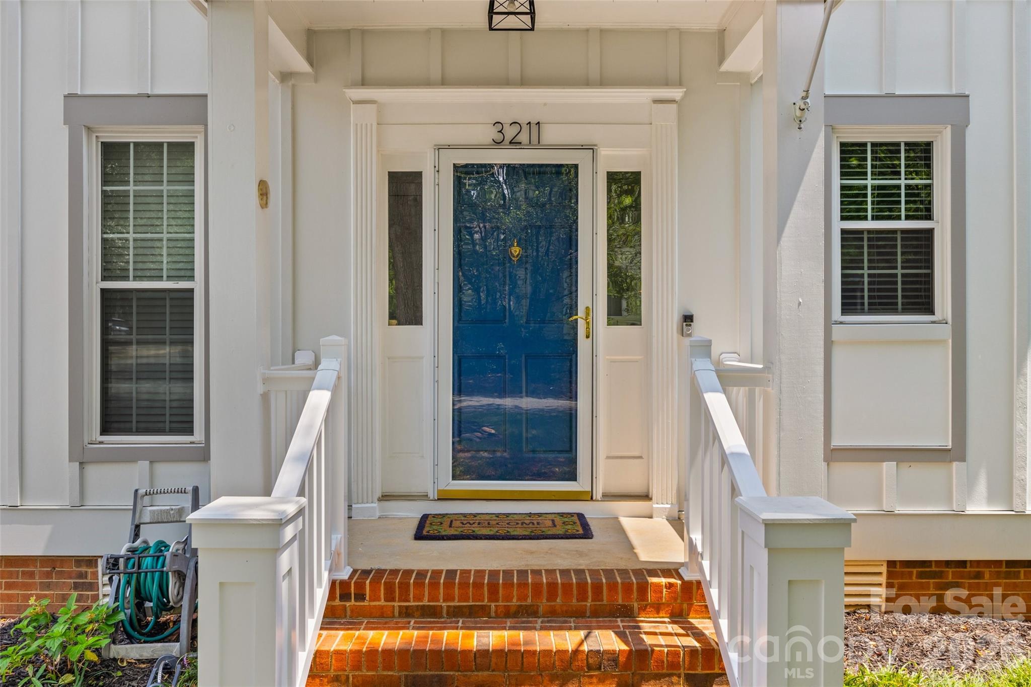 3211 Moores Glen Drive