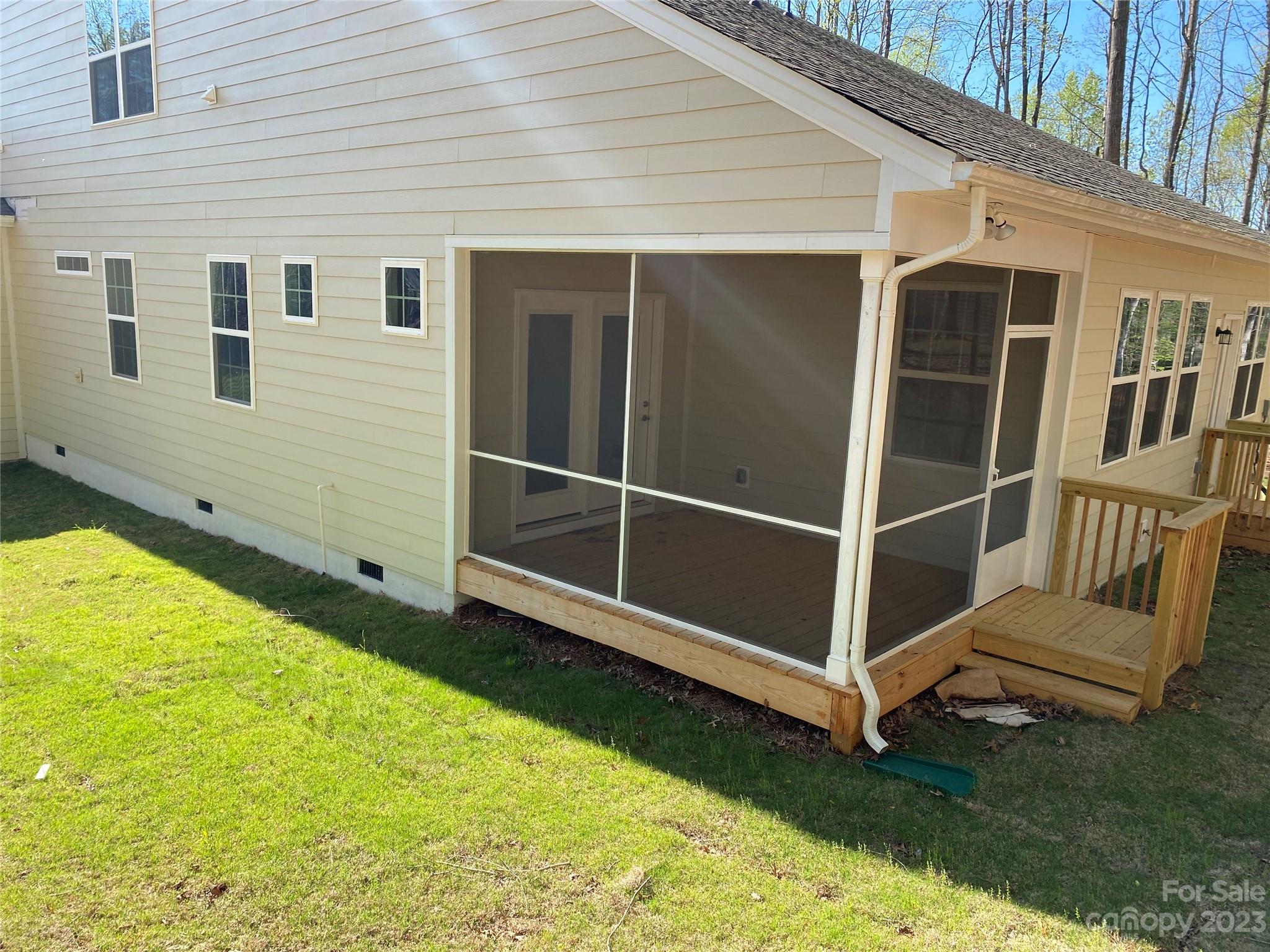 The Estates at Arlington Woods - Residential