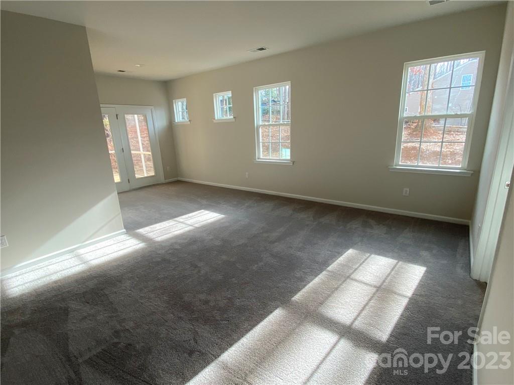 The Estates at Arlington Woods - Residential