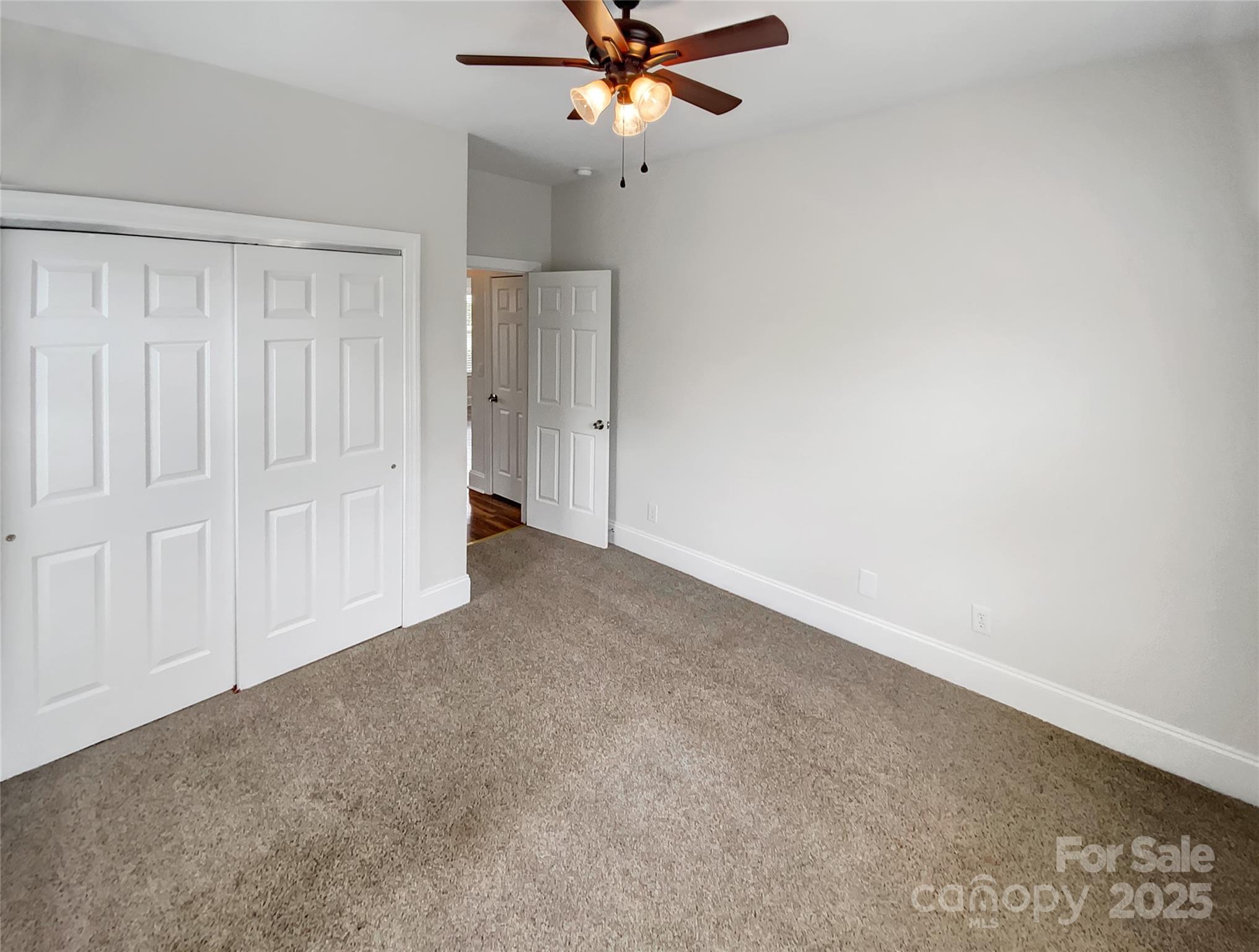 Village of Woodridge - Residential