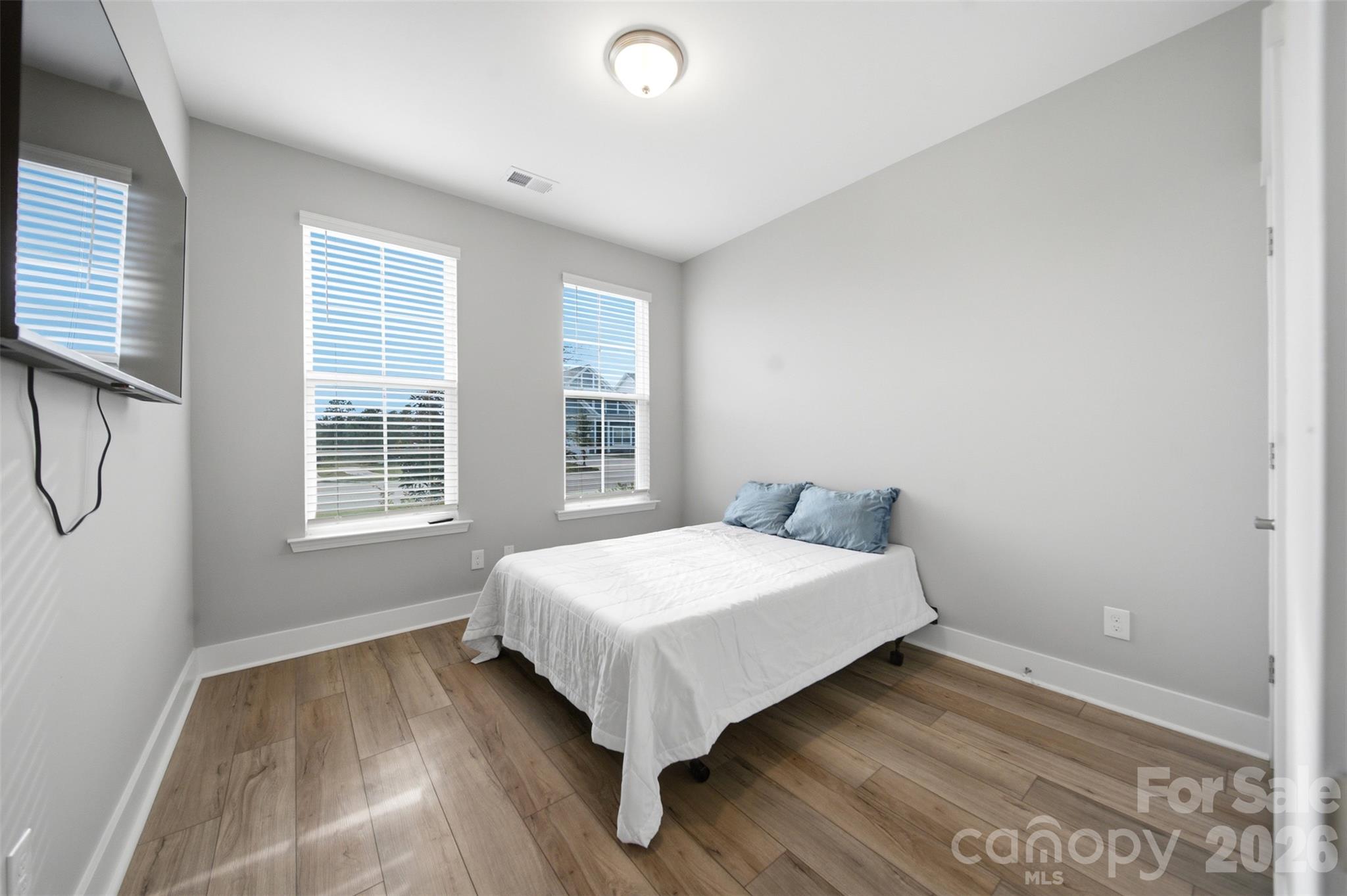 585 Ludlow Lane