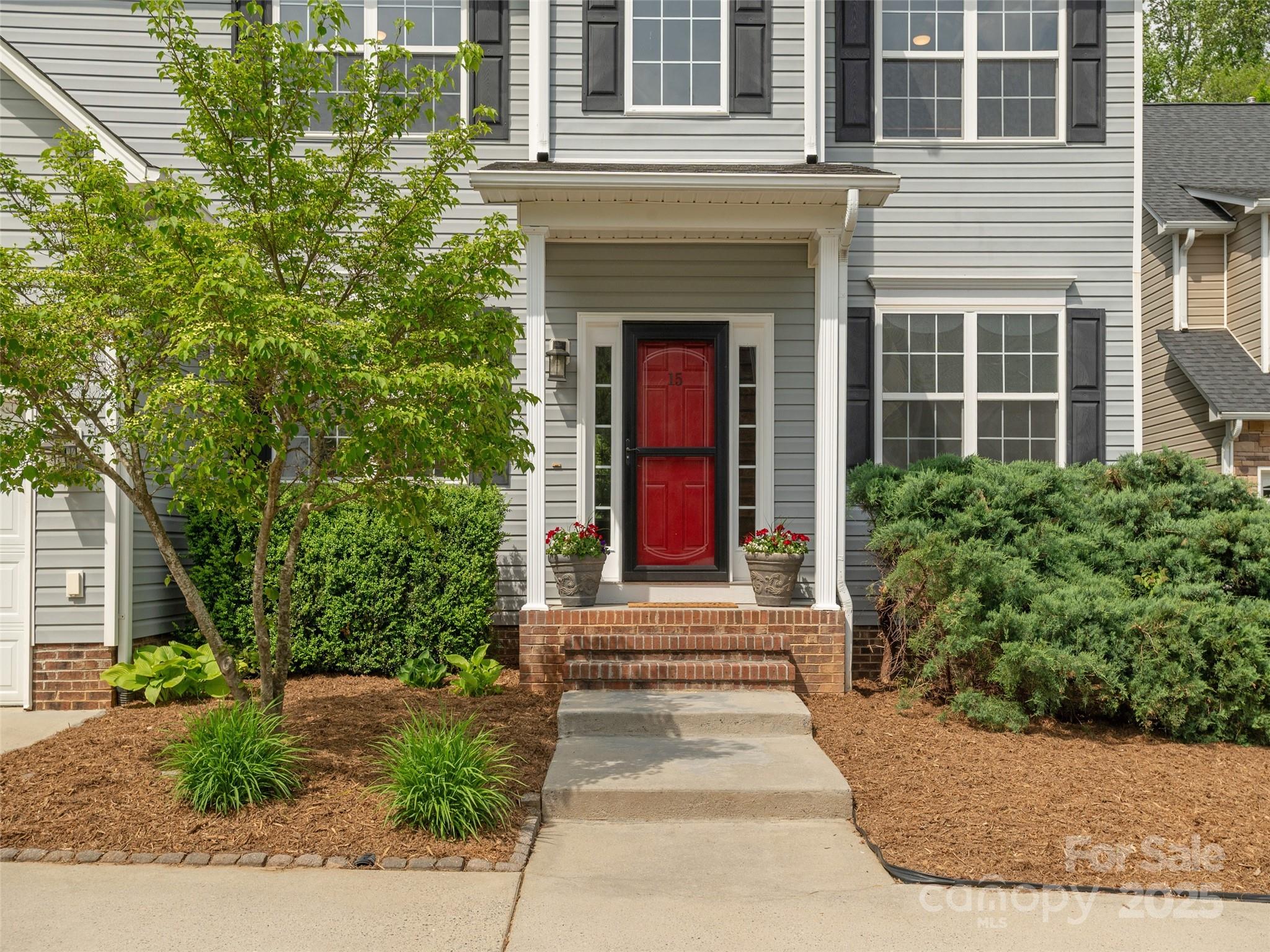 15 Dansford Lane