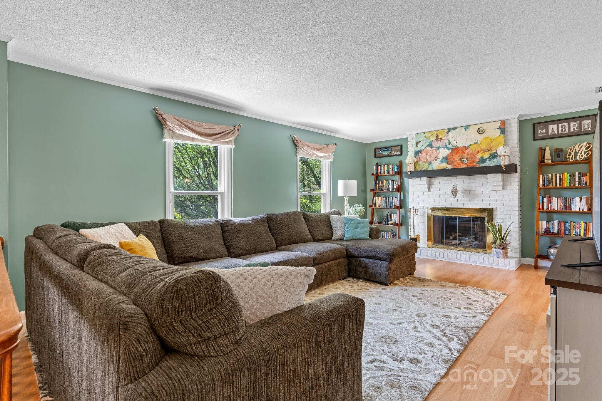 60 Woodland Drive