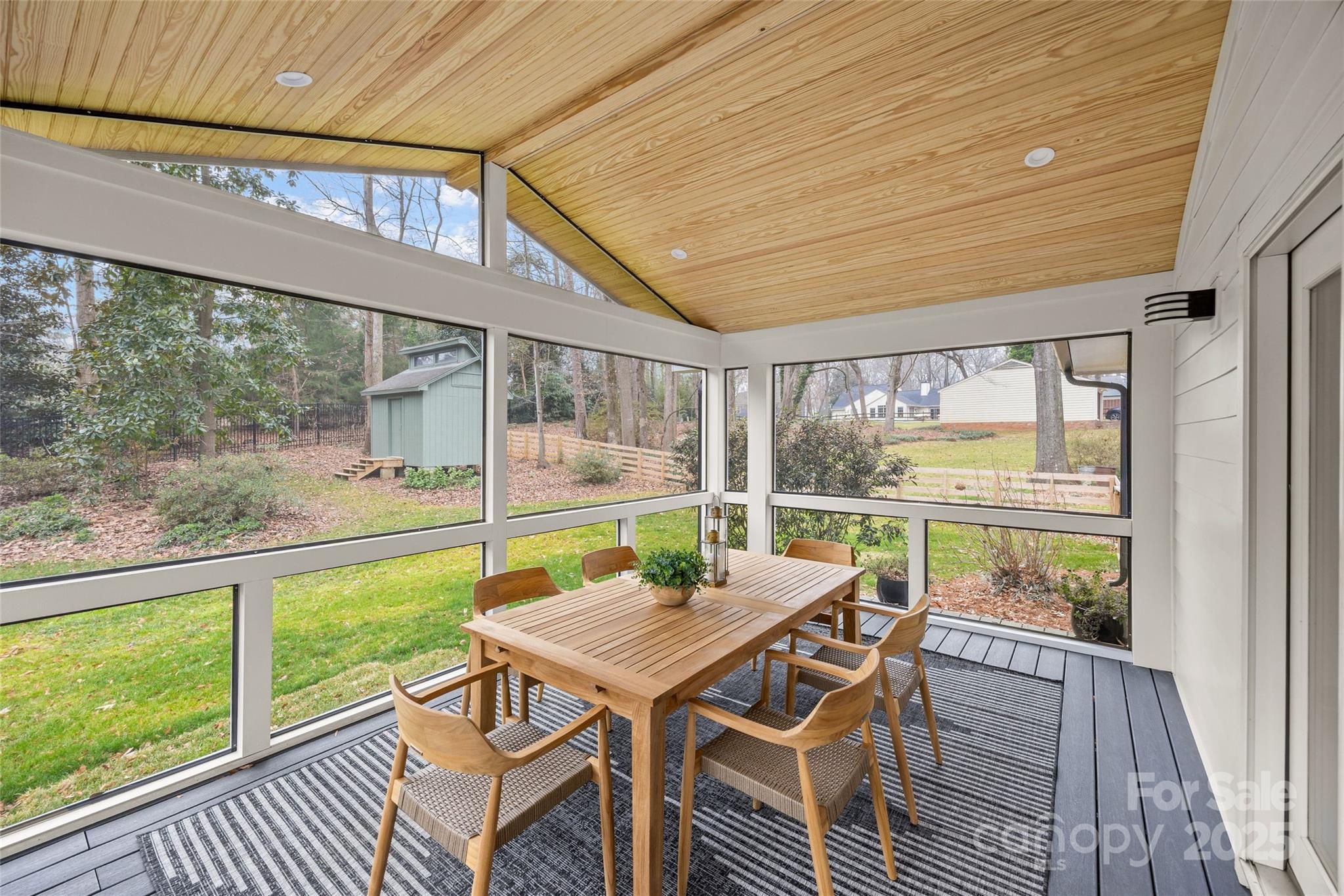 4808 Crooked Oak Lane