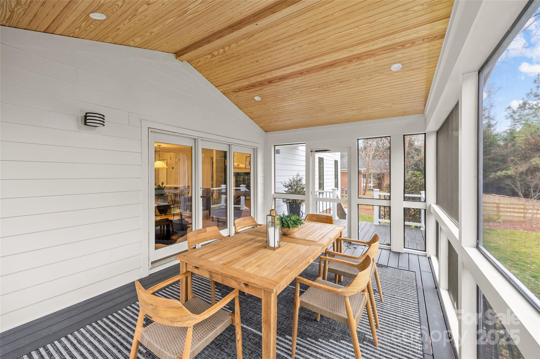 4808 Crooked Oak Lane