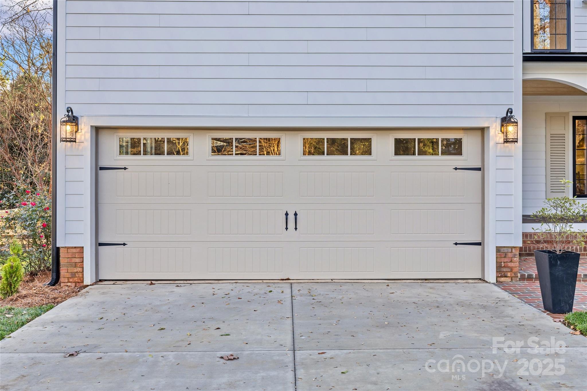 4808 Crooked Oak Lane