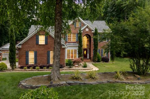 2031 Brook View Court Matthews NC 28104