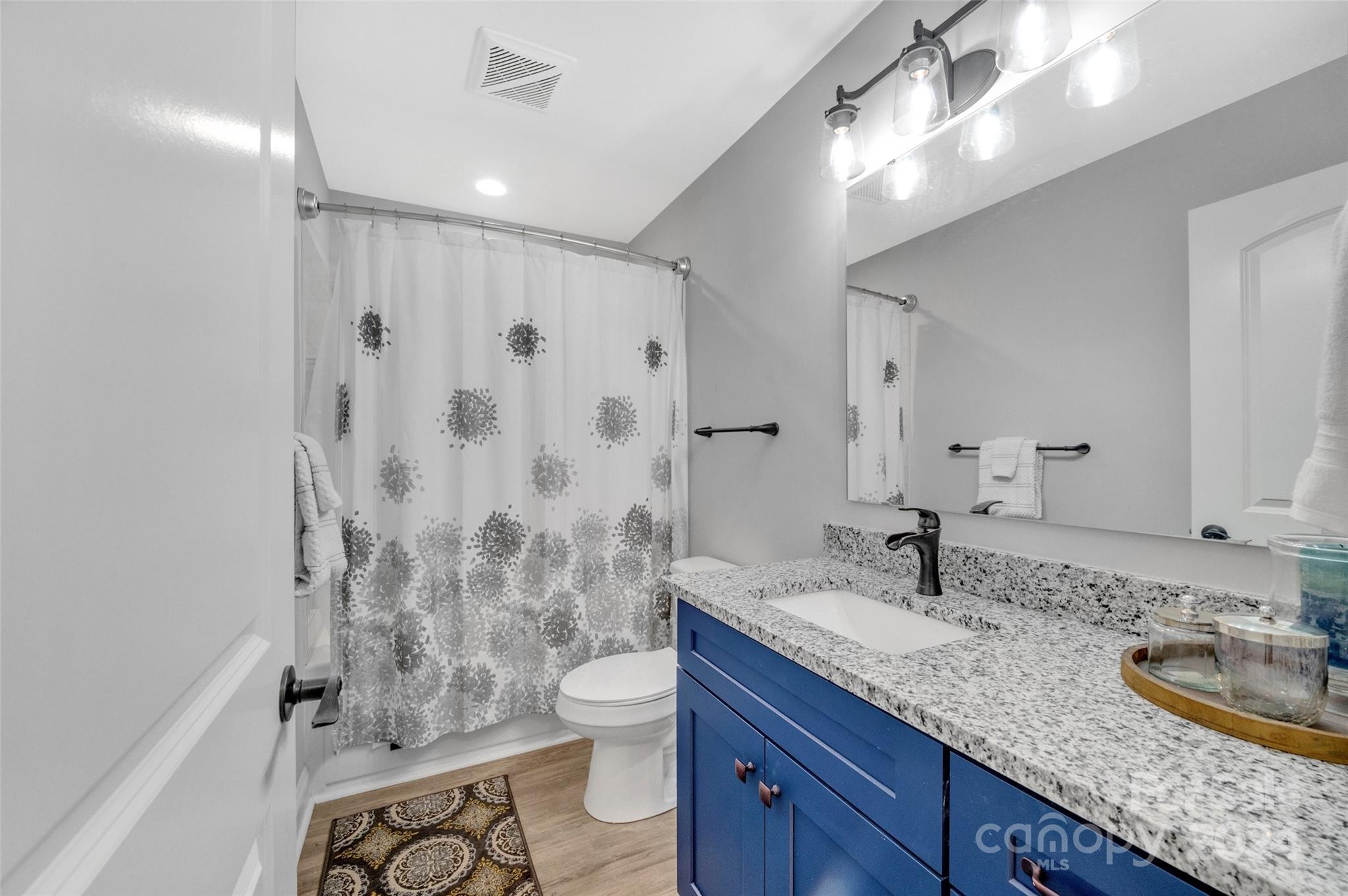 Tega Cay - Residential