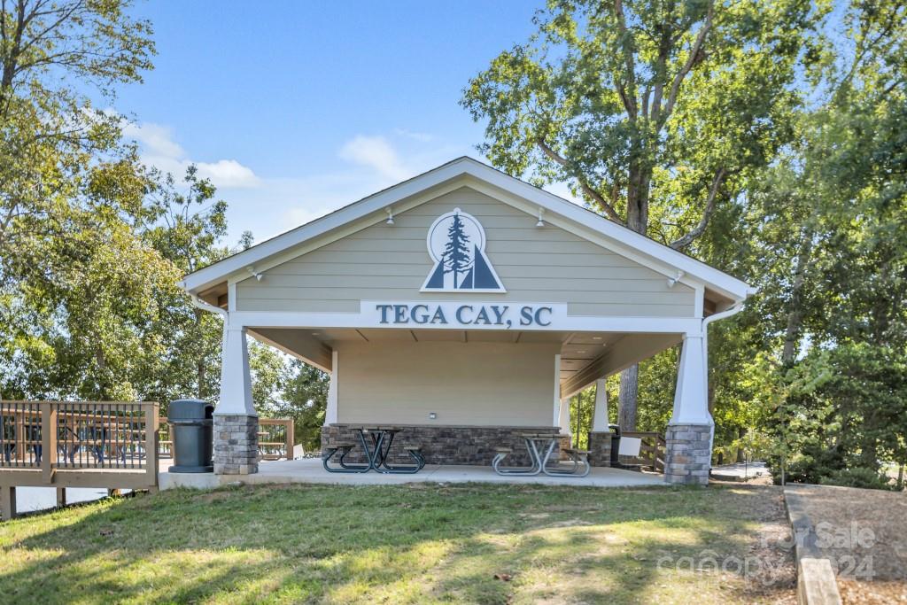 Tega Cay - Residential