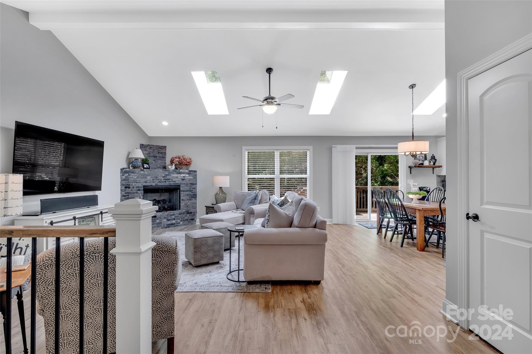 Tega Cay - Residential