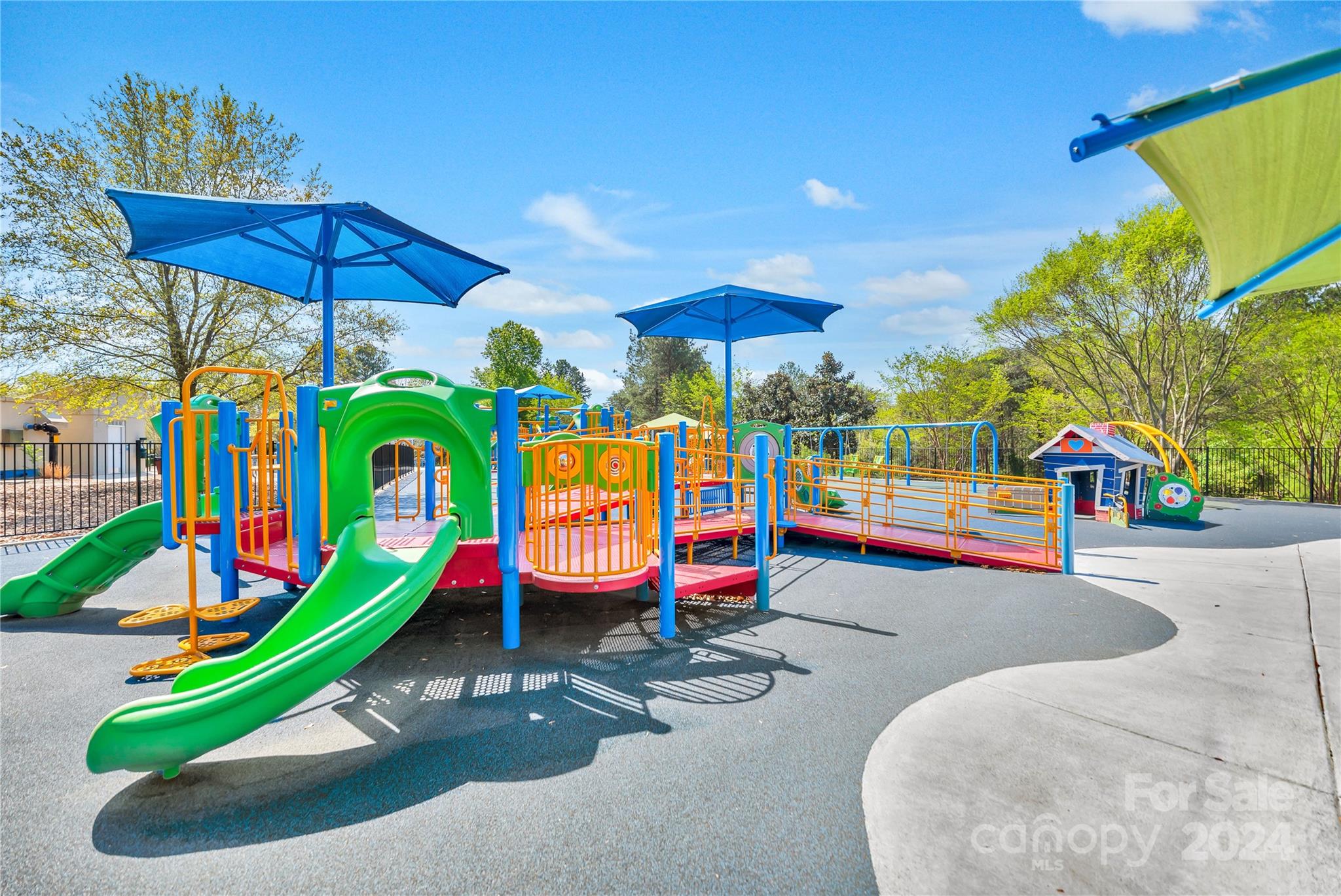 Tega Cay - Residential