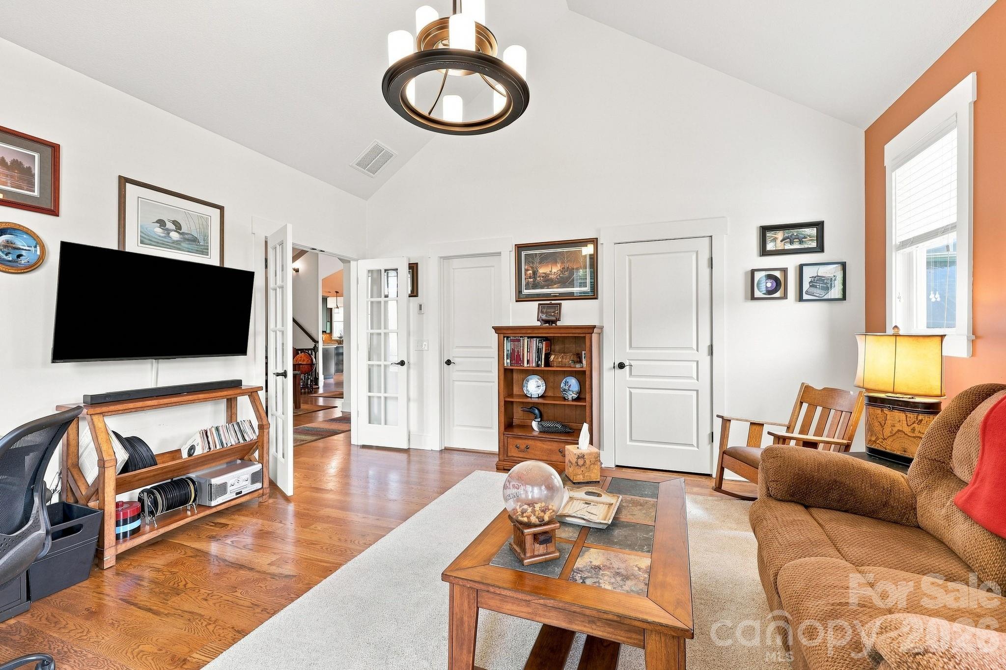 45 Creekside View Drive