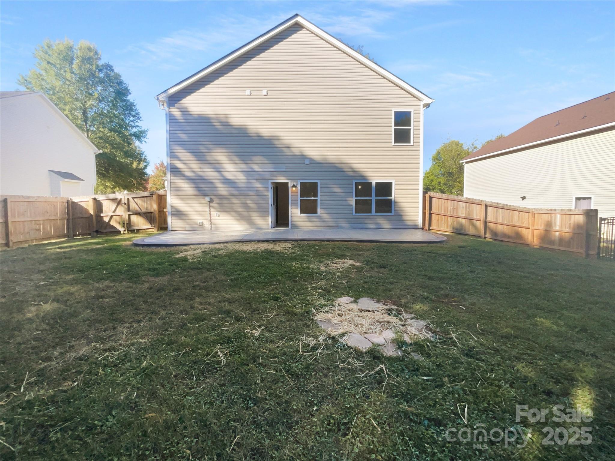 Sandy Pointe - Residential