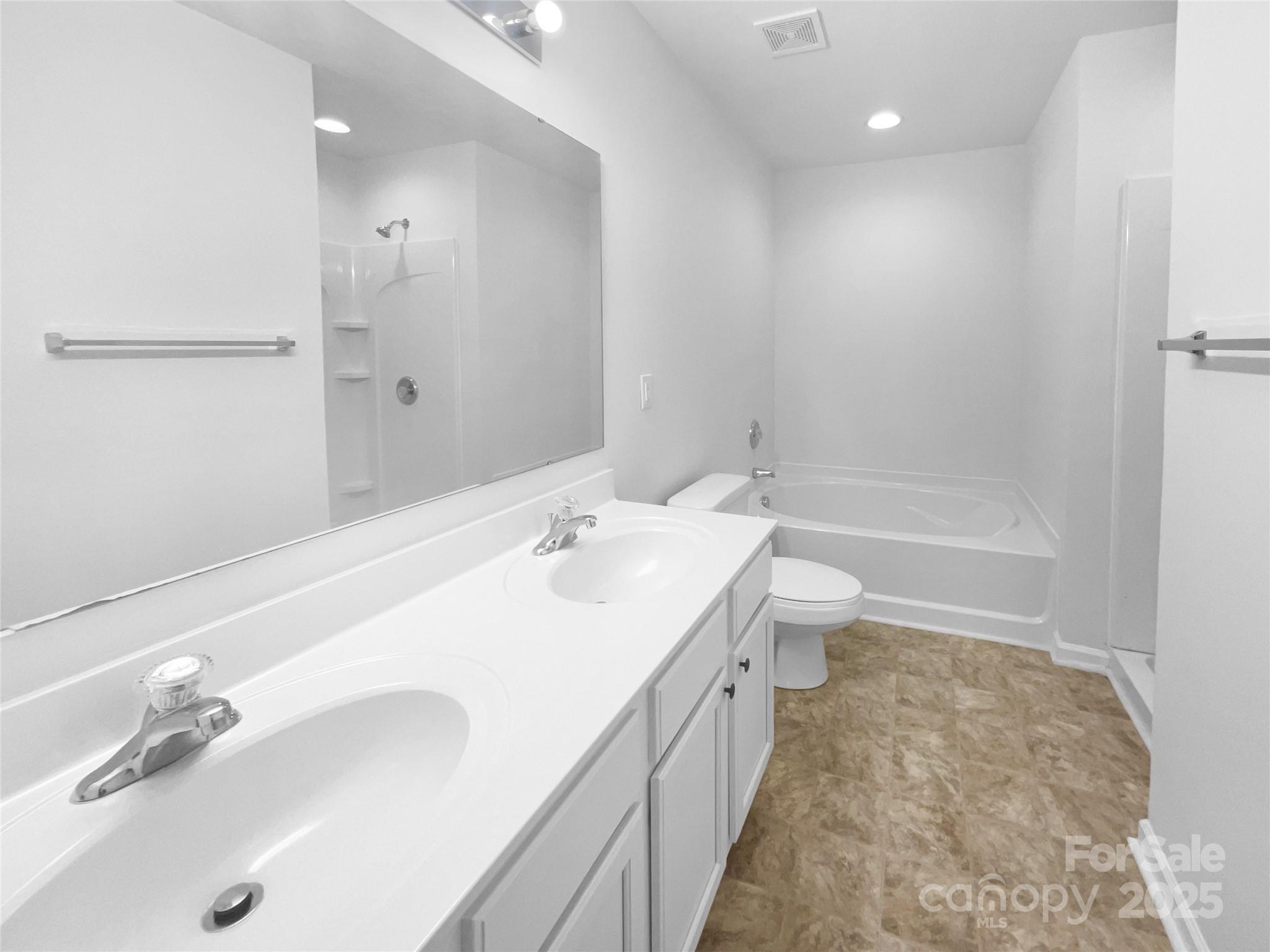 Sandy Pointe - Residential