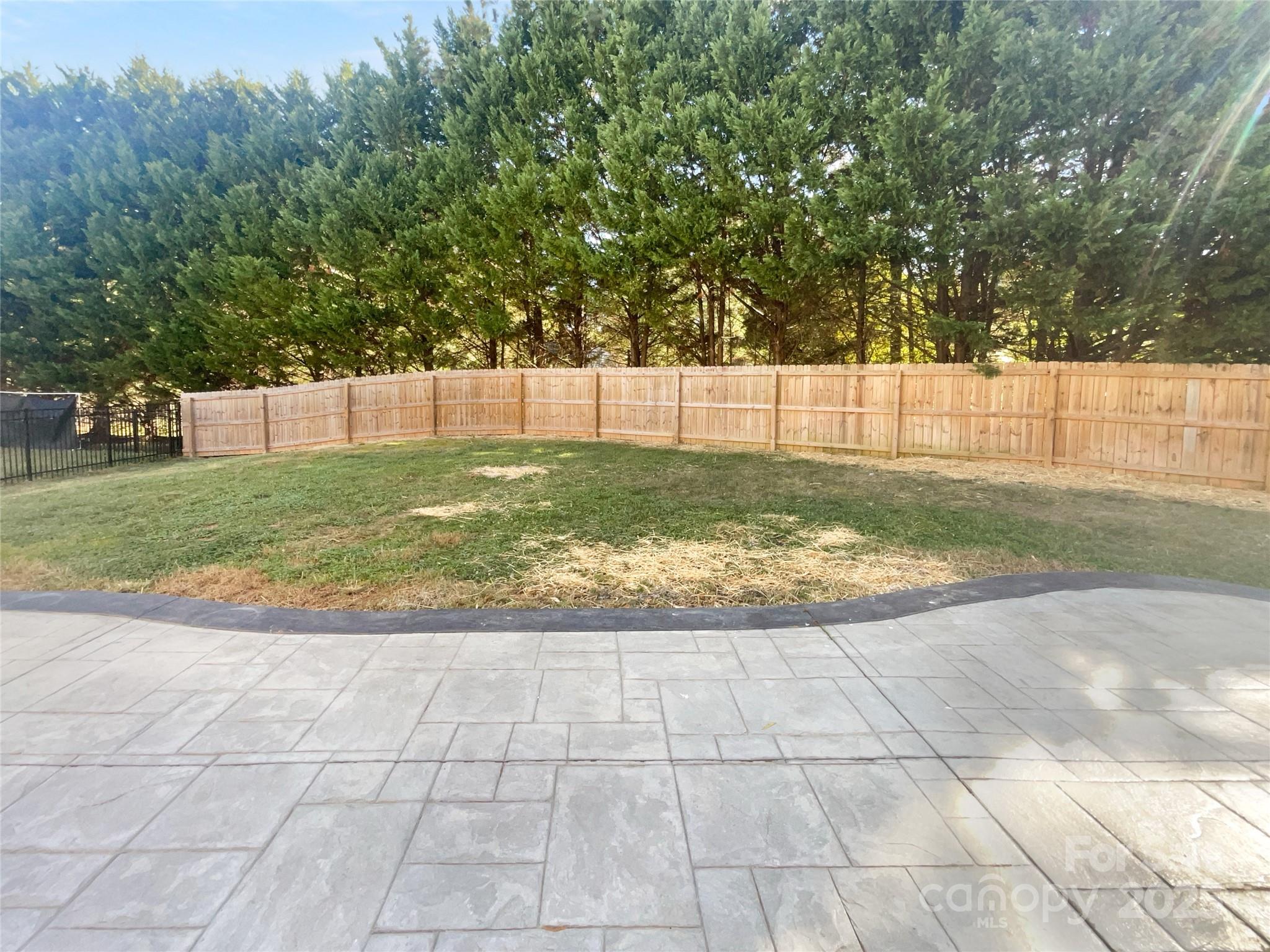 Sandy Pointe - Residential