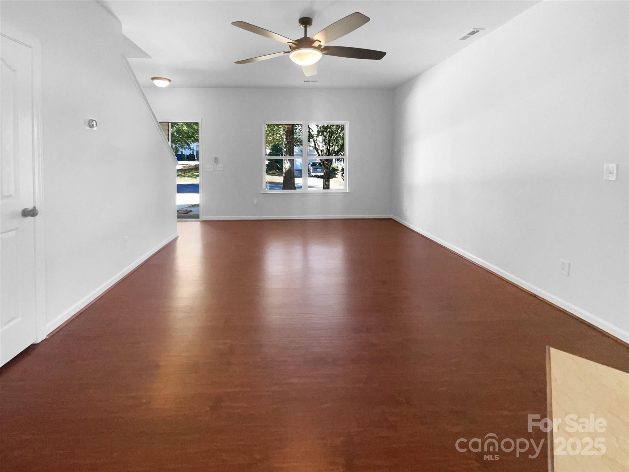 Sandy Pointe - Residential