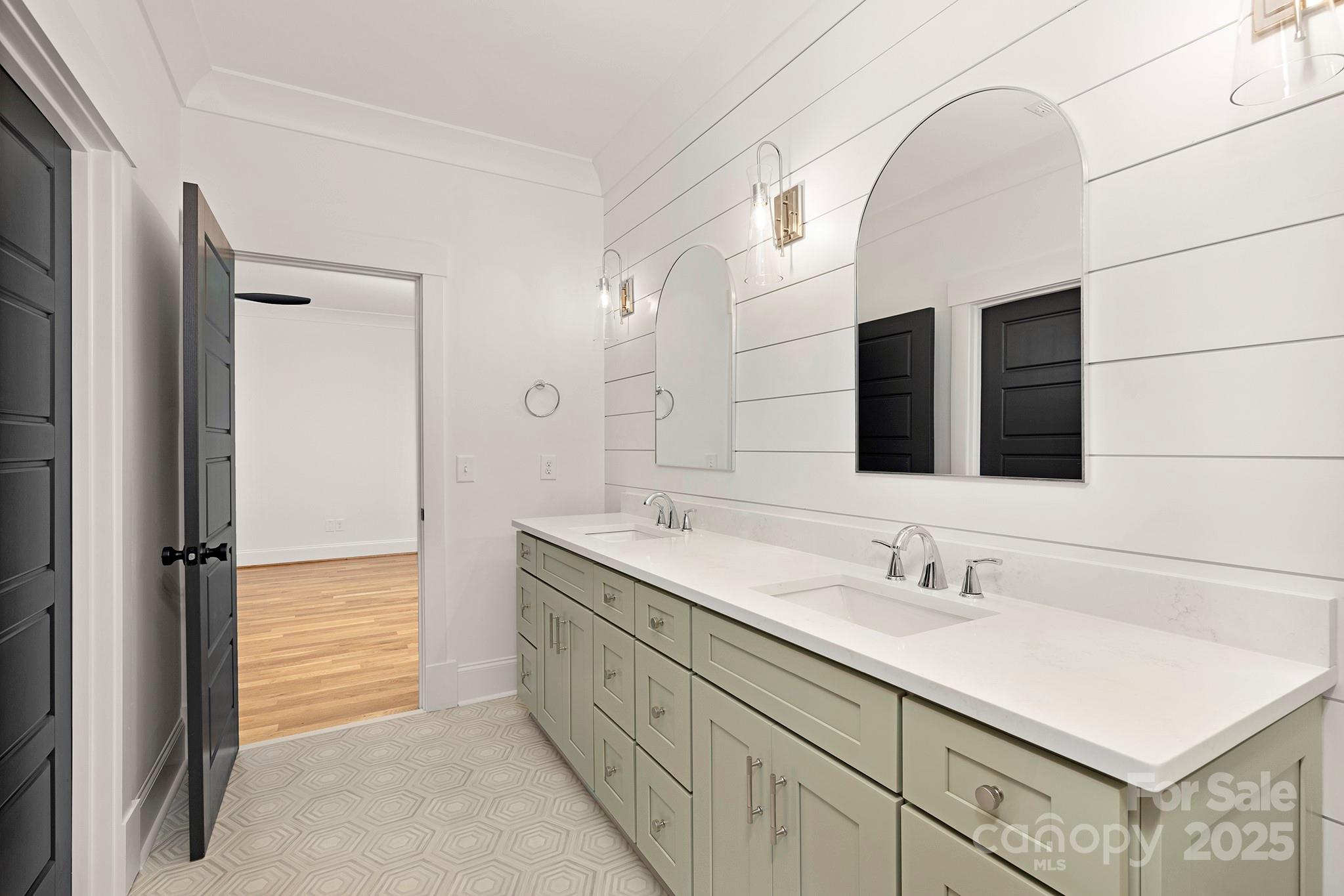 Lansdowne - Residential