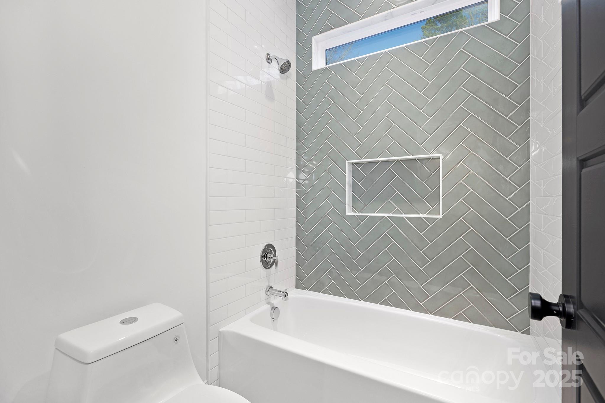 Lansdowne - Residential