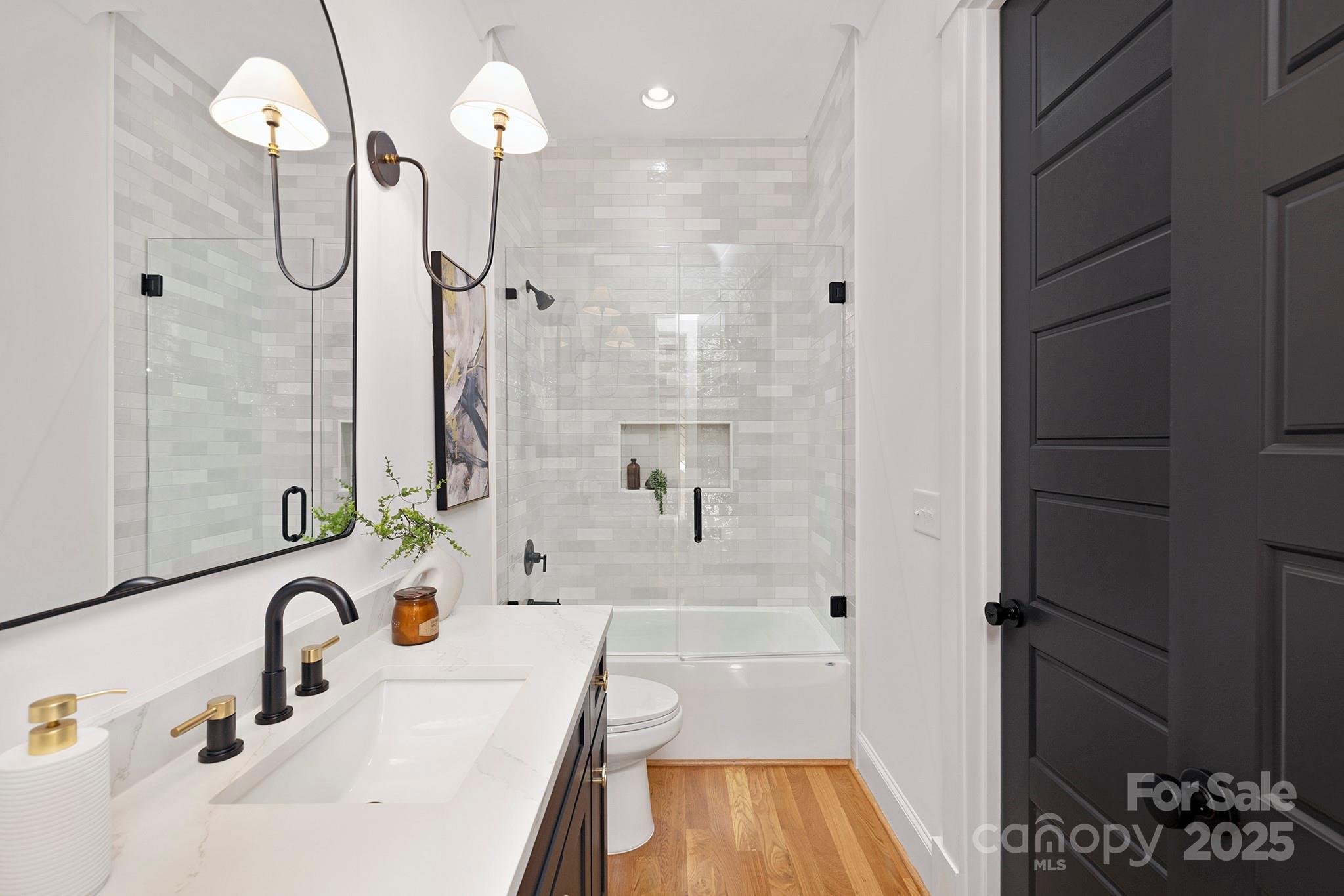 Lansdowne - Residential