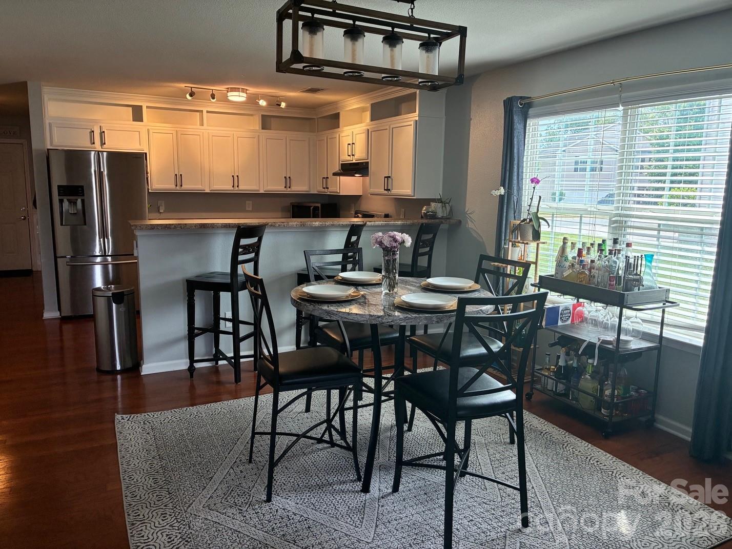 Davis Meadows - Residential
