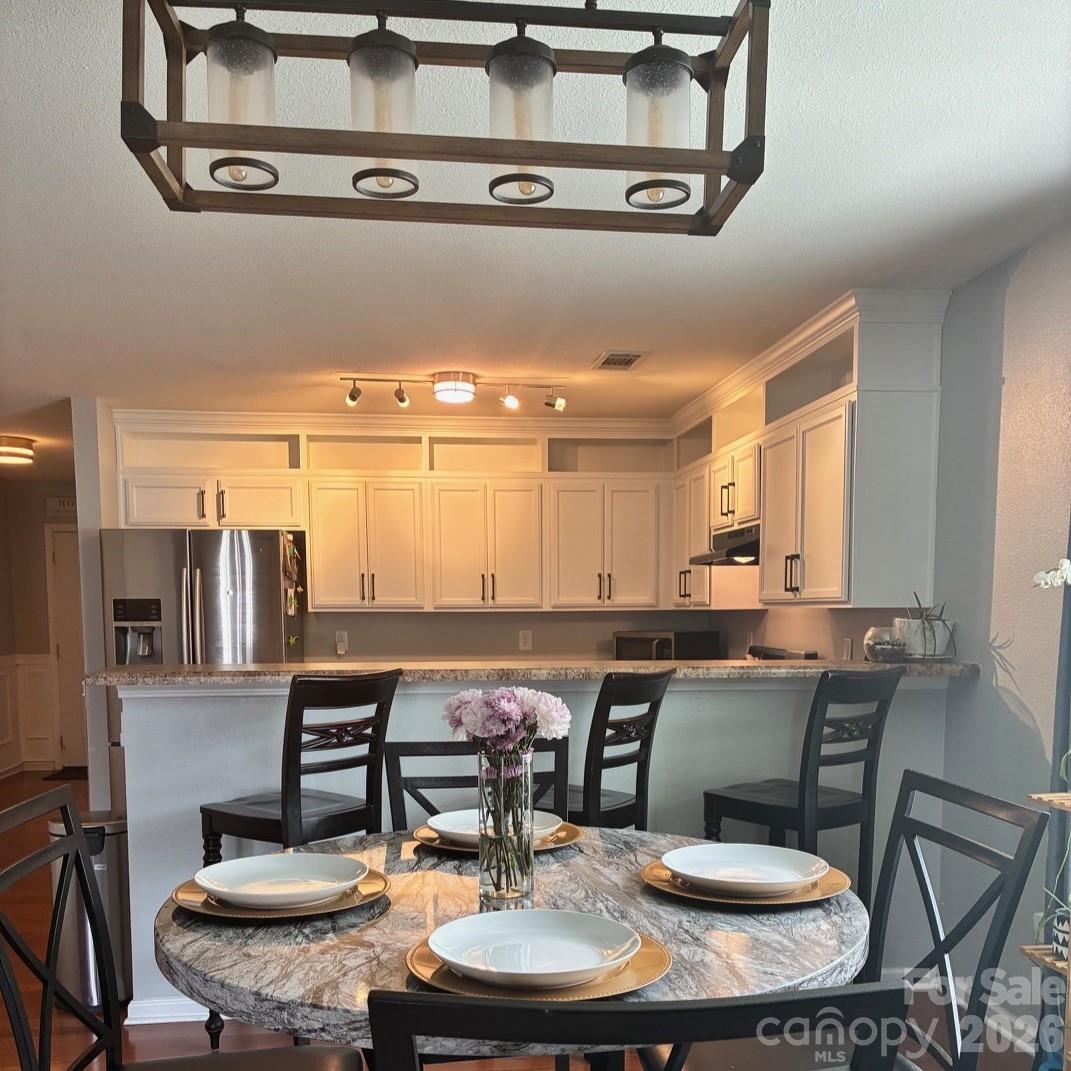 Davis Meadows - Residential