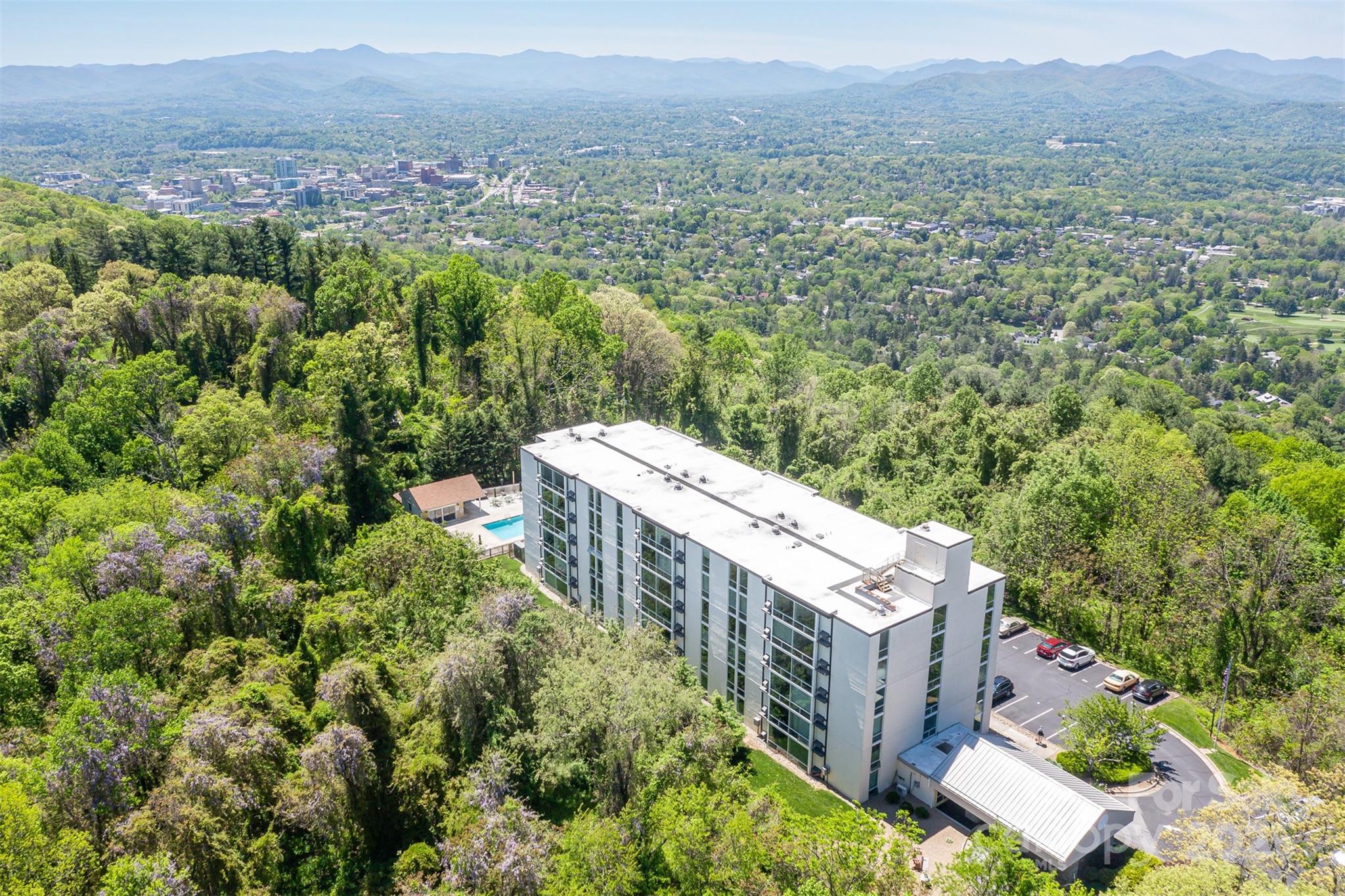 647 Town Mountain Road 209