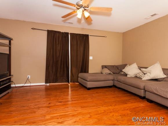 Creekside Village - Residential