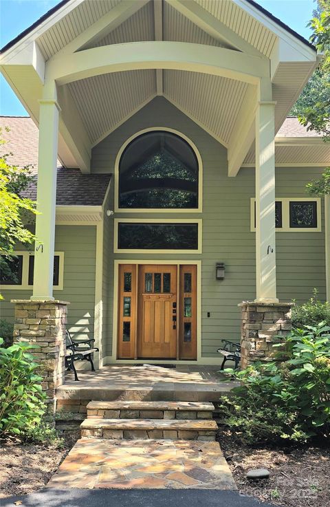 301 Gateway Drive Hendersonville NC 28739