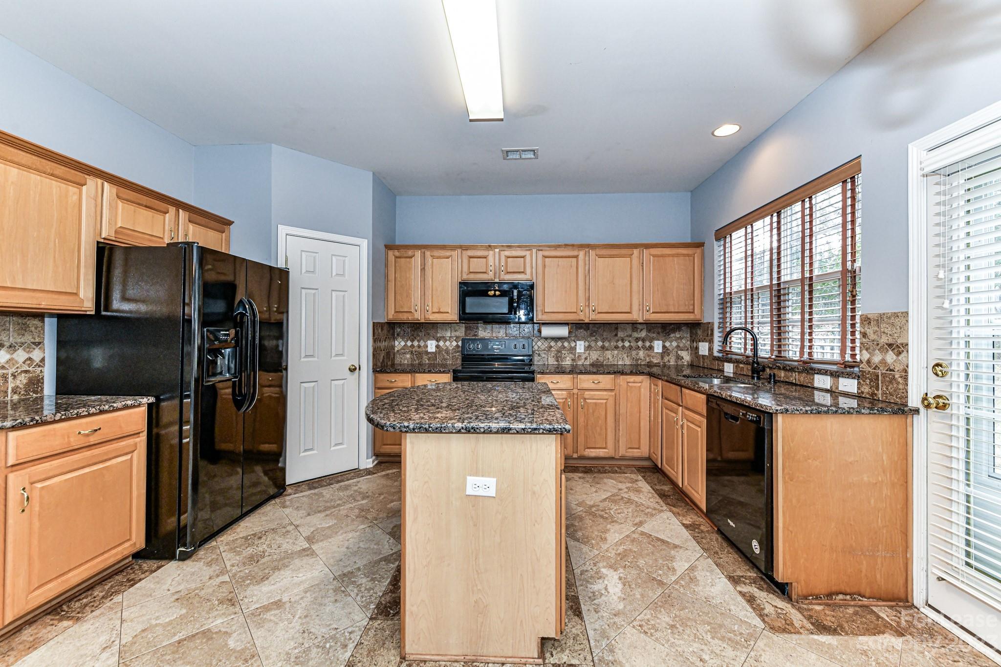 Victoria Bay - Residential Lease