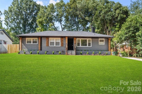 Photo of 2014 Sandhurst Drive, Charlotte, NC 28205 (MLS # 4389826)