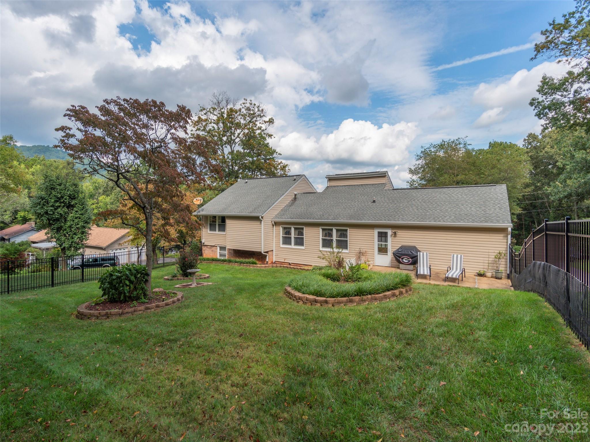 Dogwood Acres - Residential