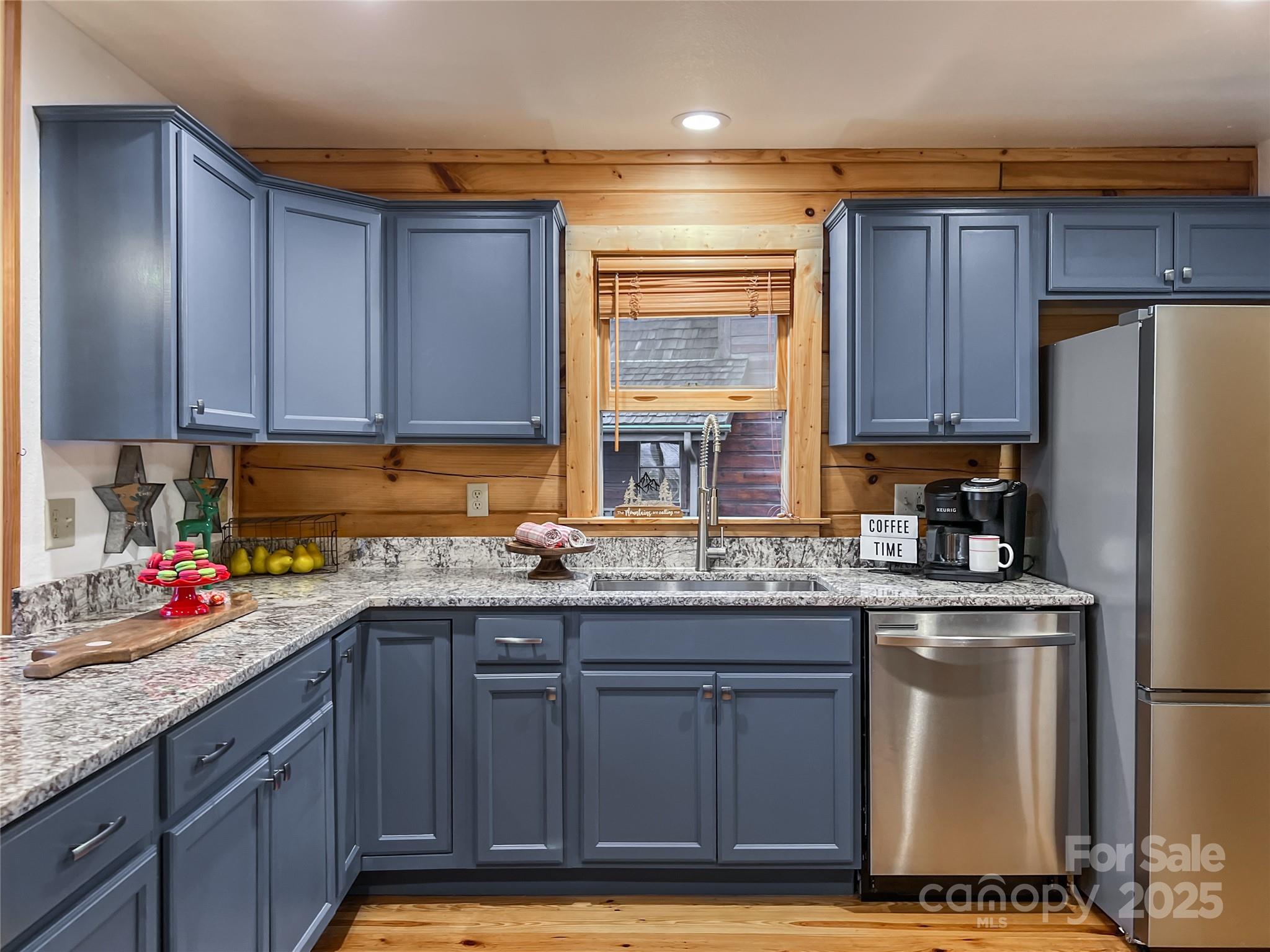 Scenic Wolf Mountain Resort - Residential