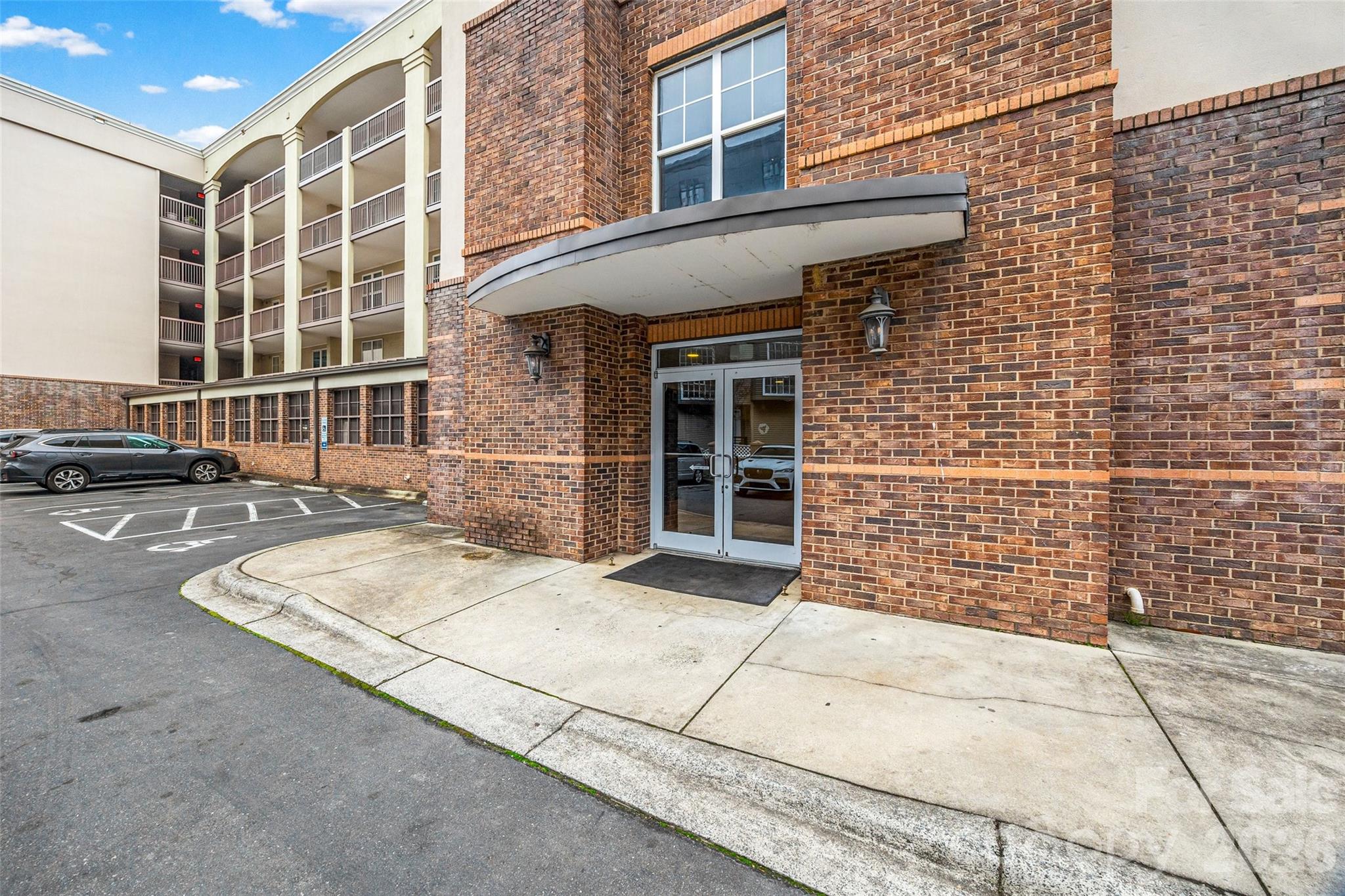 Park Plaza - Residential