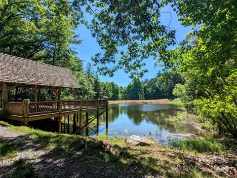 001 Shoal Pond Cove Burnsville NC 28714