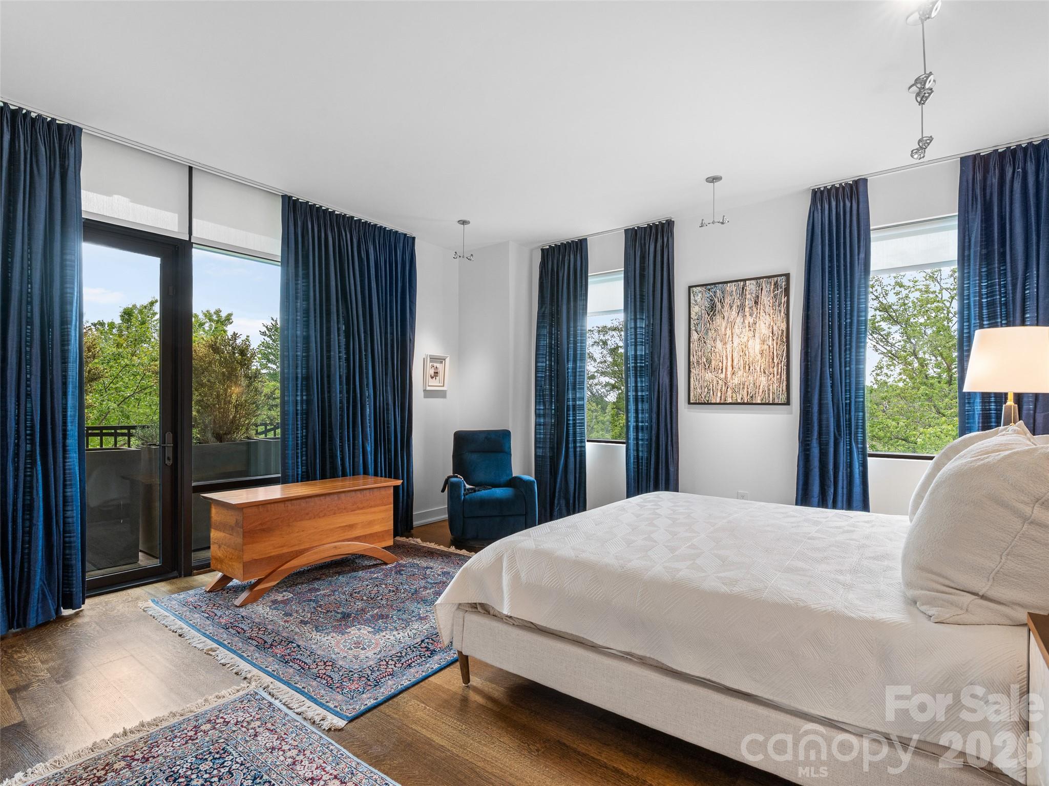 60 North Market - Residential