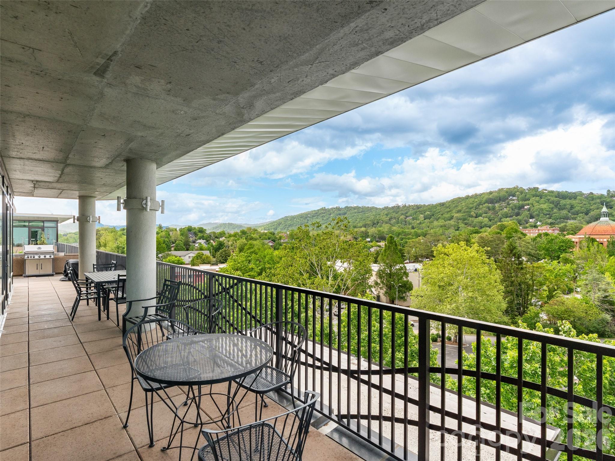 60 North Market - Residential