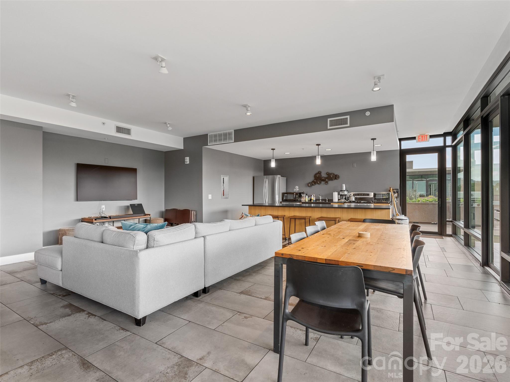 60 North Market - Residential