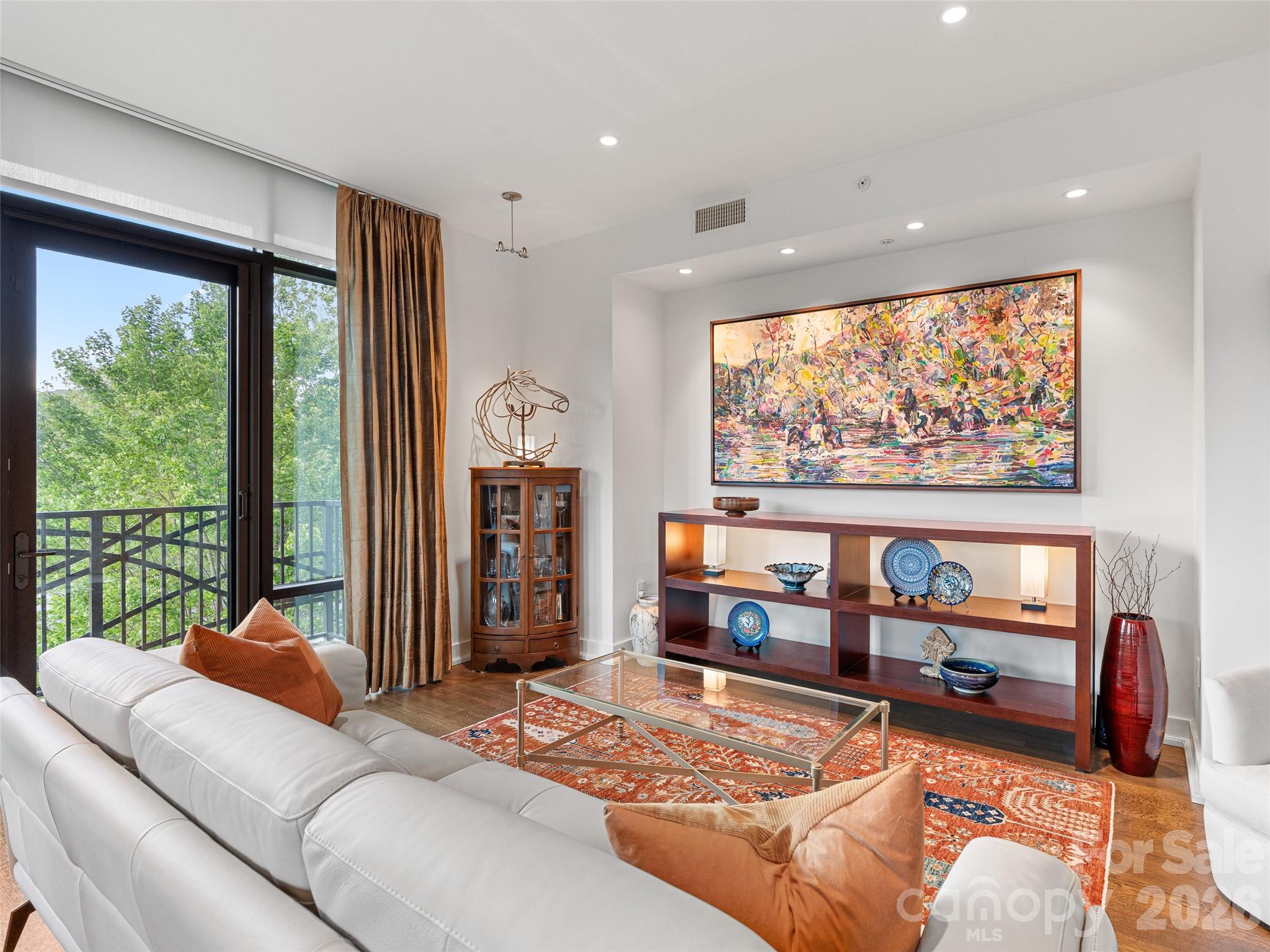 60 North Market - Residential