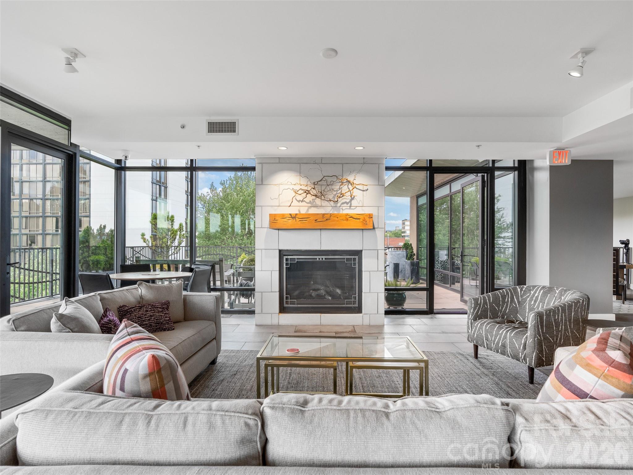 60 North Market - Residential