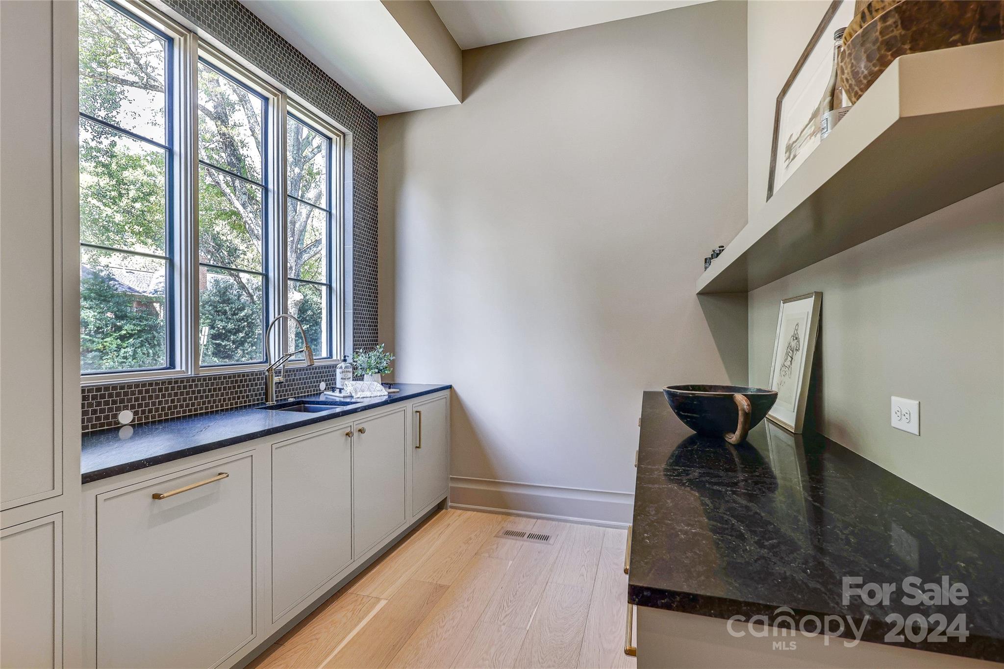 Myers Park - Residential