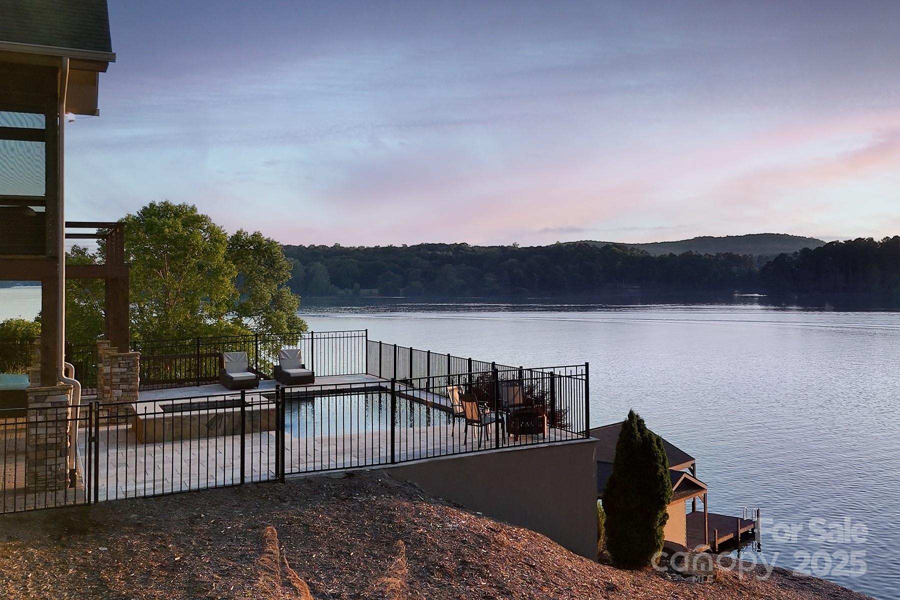 The Ridge on Tillery - Residential