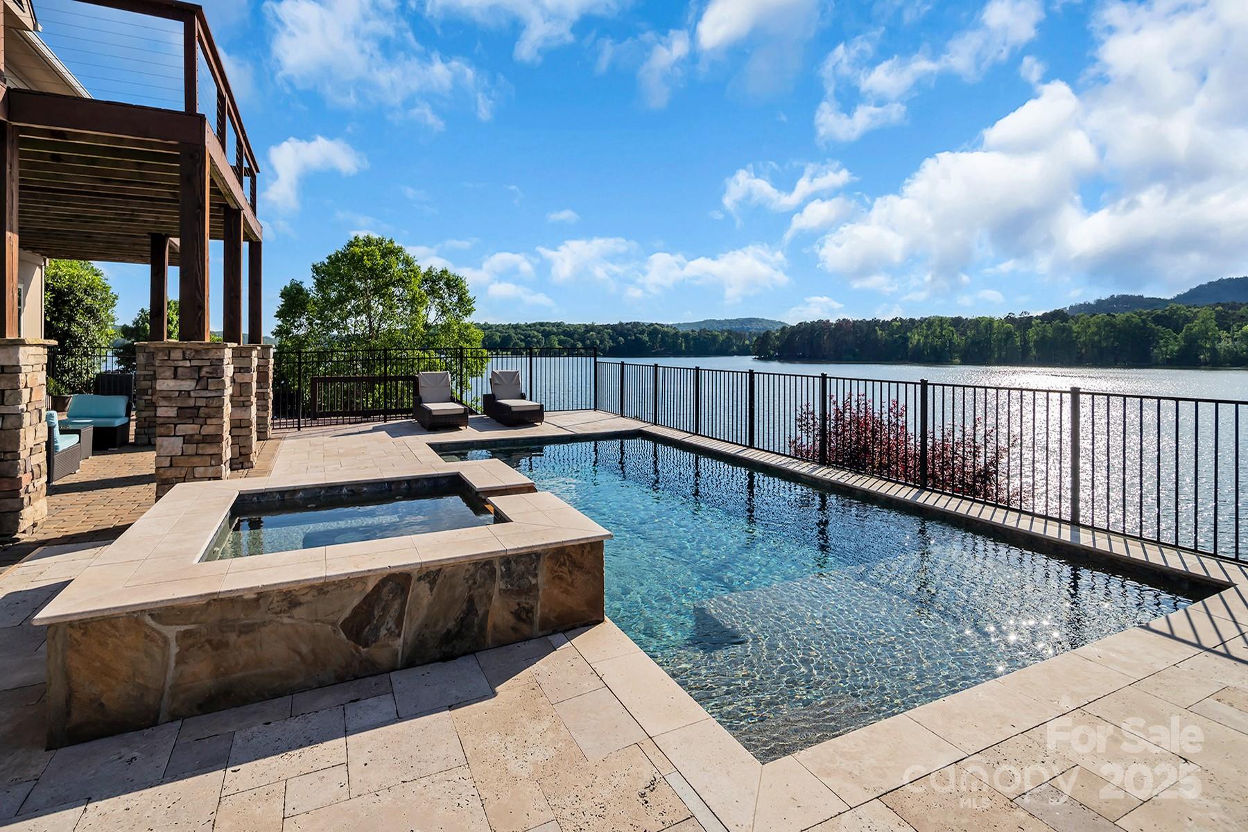 The Ridge on Tillery - Residential