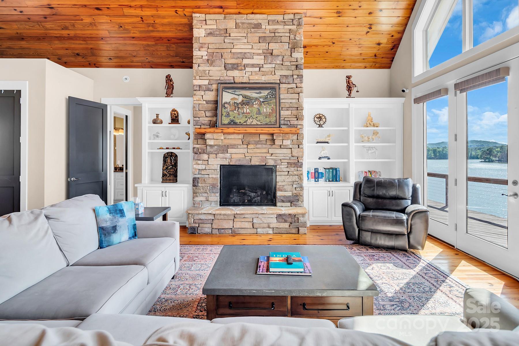 The Ridge on Tillery - Residential