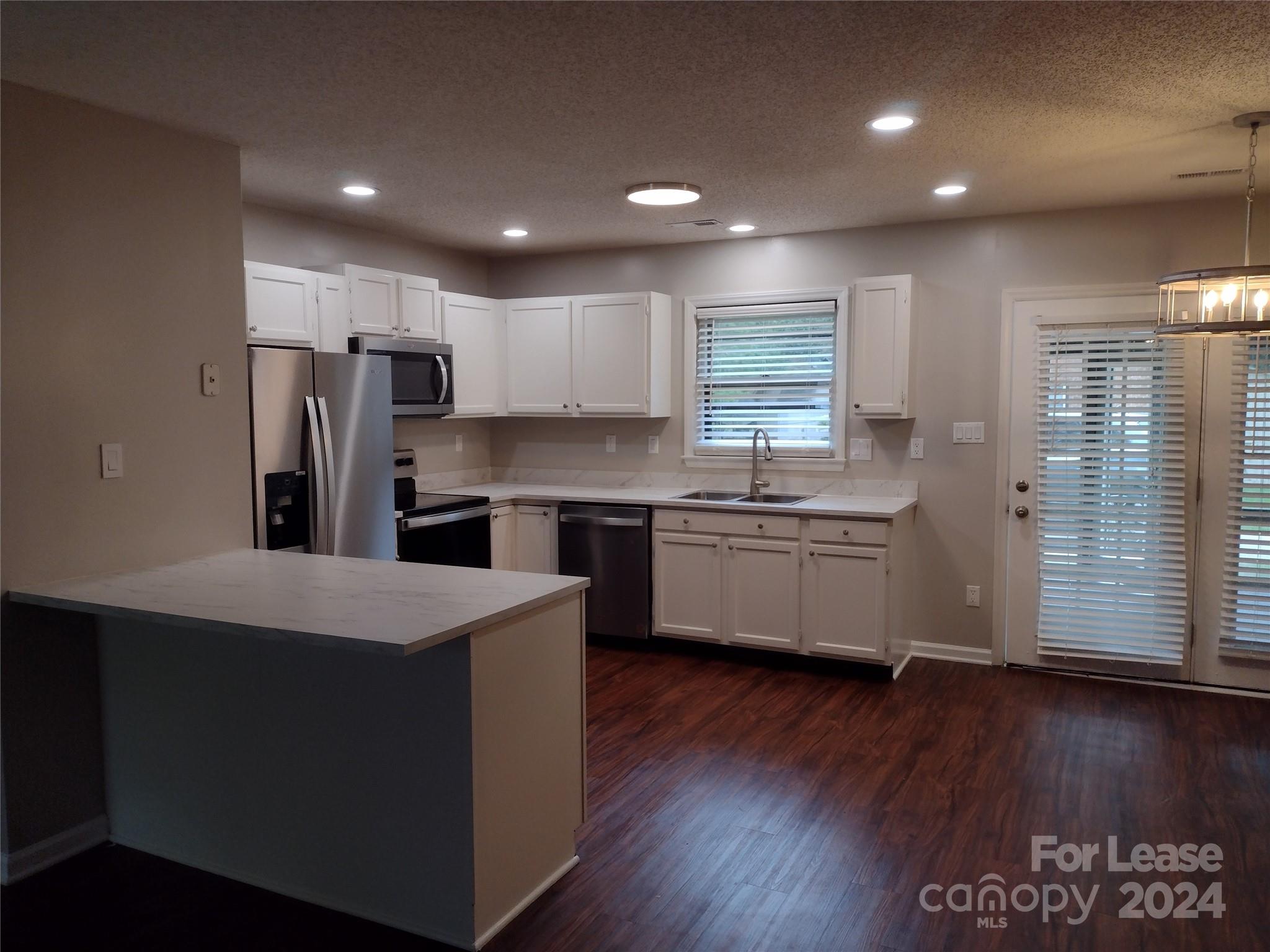 Mcalpine Woods - Residential Lease