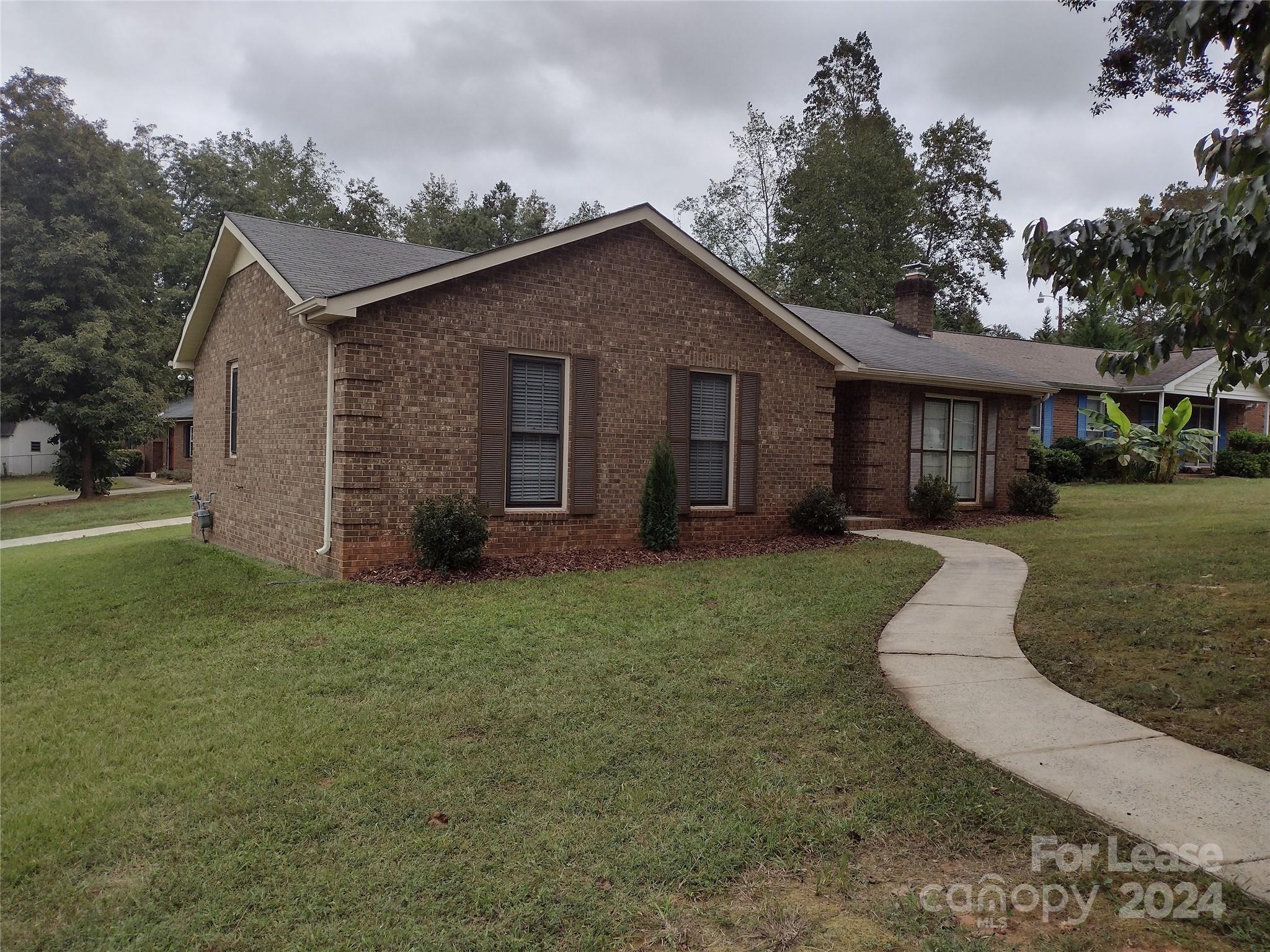 Mcalpine Woods - Residential Lease