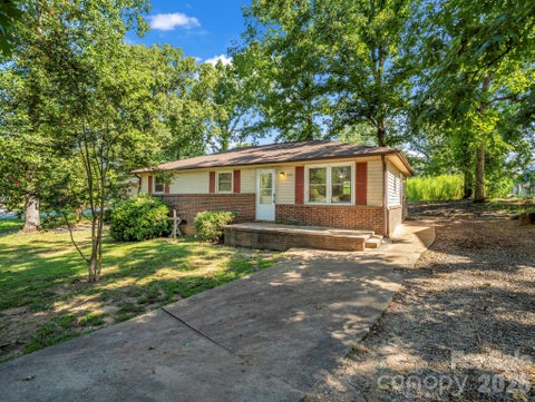 Photo of 254 Old Castle Lane #49, Forest City, NC 28043 (MLS # 4422039)